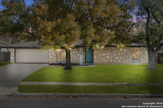12714 La Fonda Property Photo 1