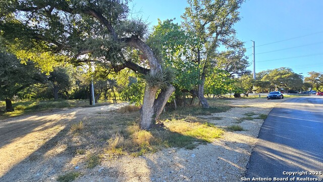 210 North Loop Property Photo 3
