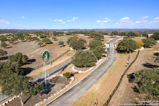 231 Peter Kleid Loop Property Photo 20