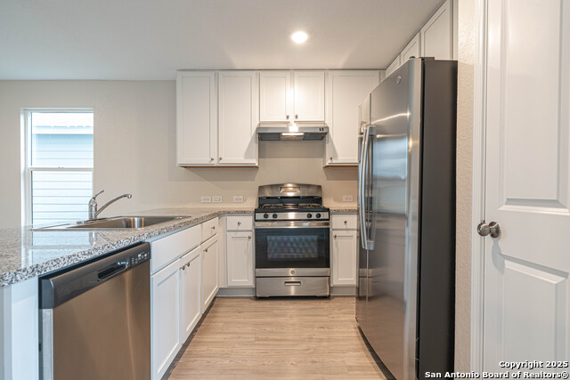 2818 Gustavo Property Photo 8