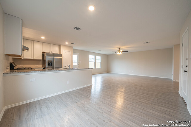 2818 Gustavo Property Photo 9