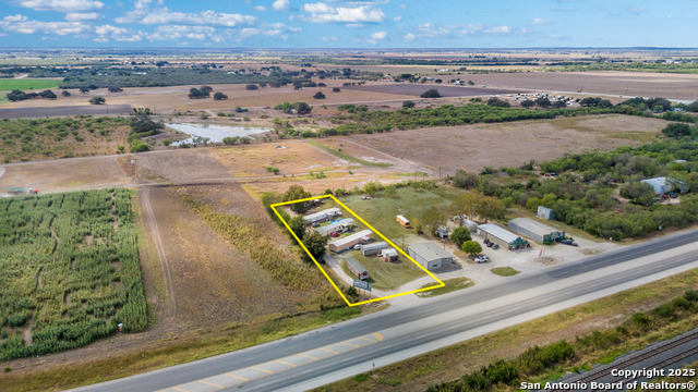 701 Hwy 90 Property Photo 2