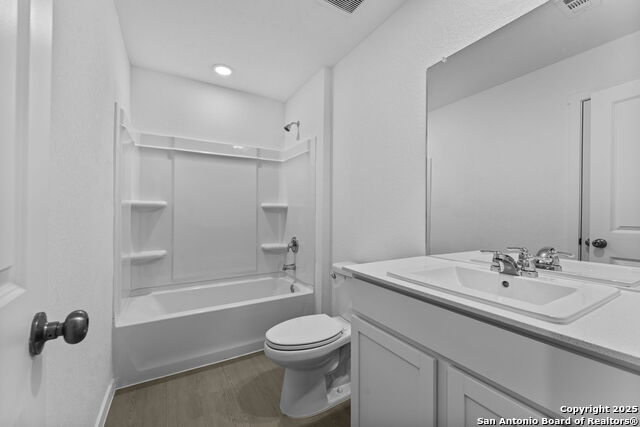 7702 Nessie Trails Property Photo 10