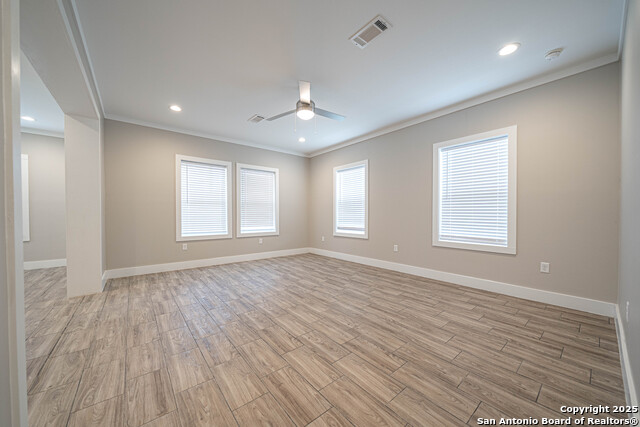 1420 Burleson Property Photo 11