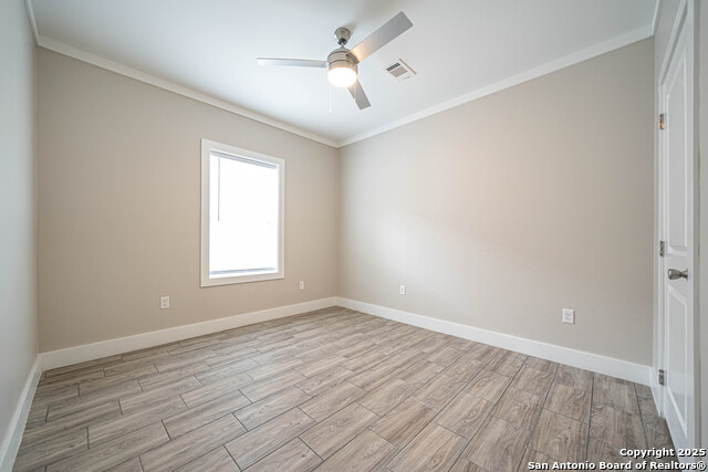 1420 Burleson Property Photo 14