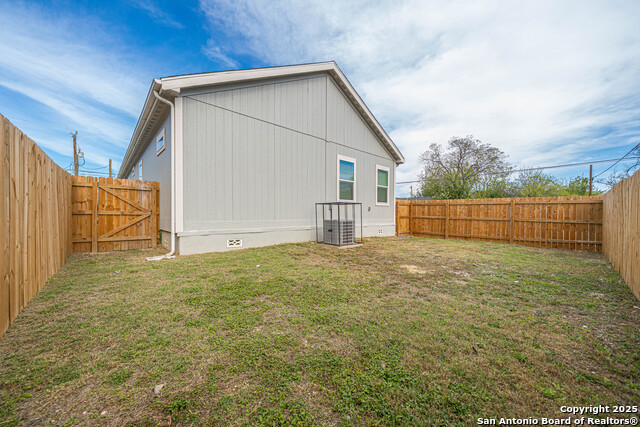 1420 Burleson Property Photo 32