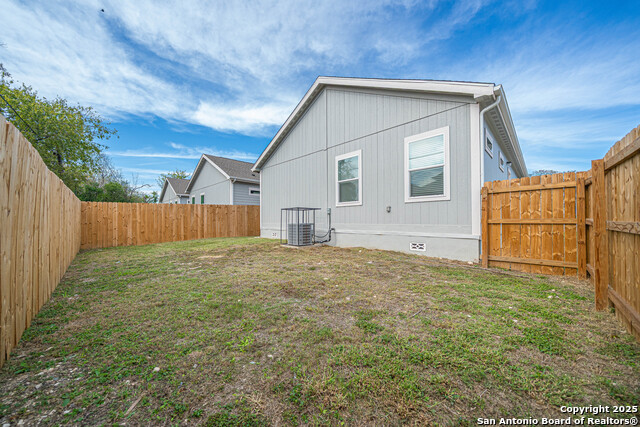 1420 Burleson Property Photo 33