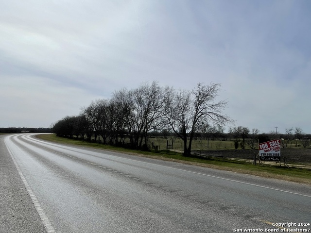 8650 S Loop 1604 E Property Photo 8