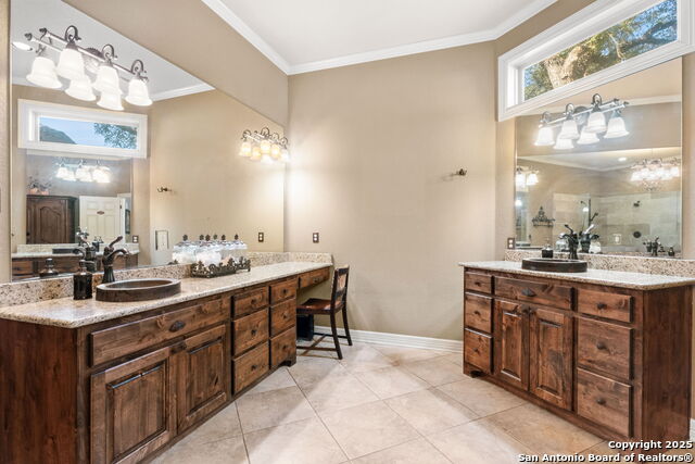325 Whitestone Property Photo 15