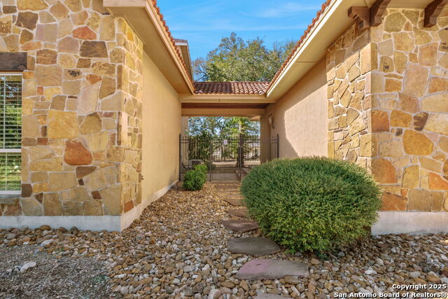 325 Whitestone Property Photo 38