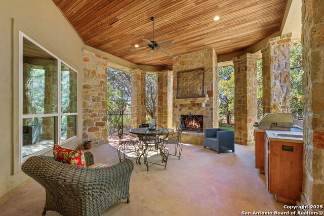 325 Whitestone Property Photo 44