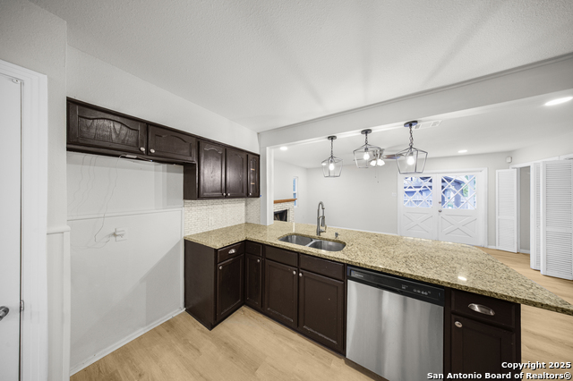 126 Cresham Dr. Property Photo 12