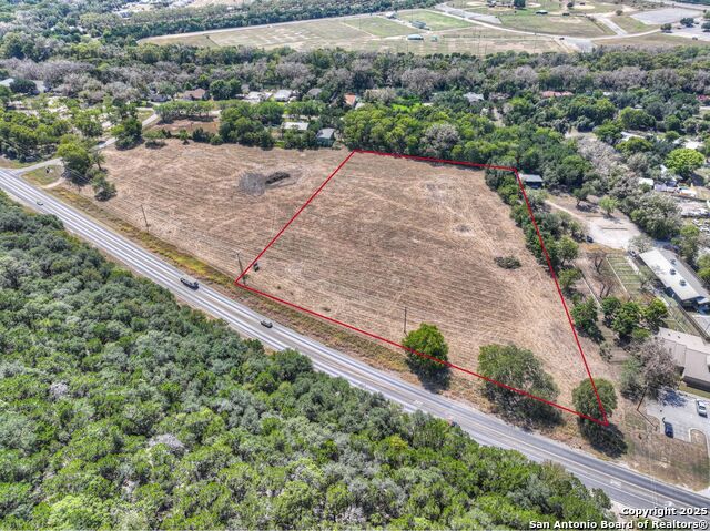 13607 Fm 306 Property Photo 3