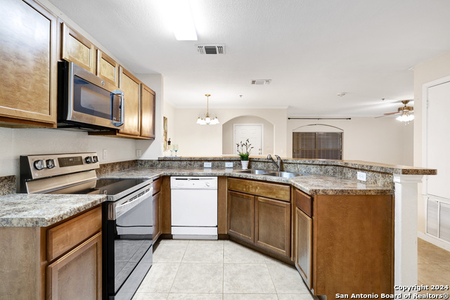 7323 Snowden Rd Property Photo 17