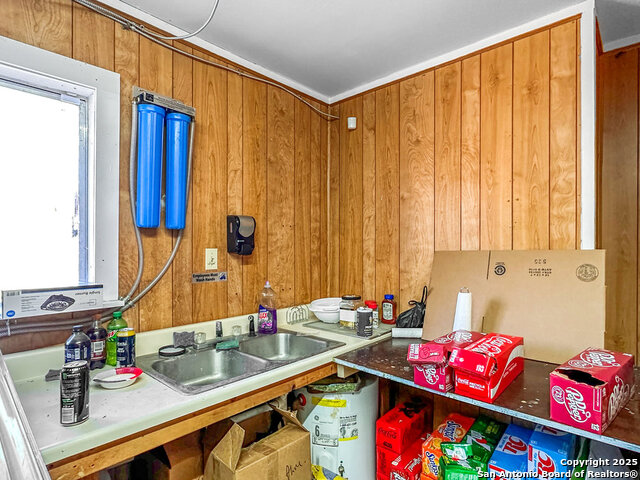702 Avenue H Property Photo 17