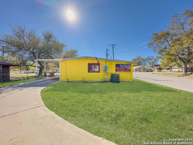 702 Avenue H Property Photo 19