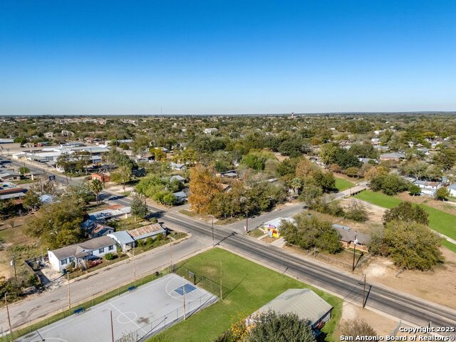 702 Avenue H Property Photo 27
