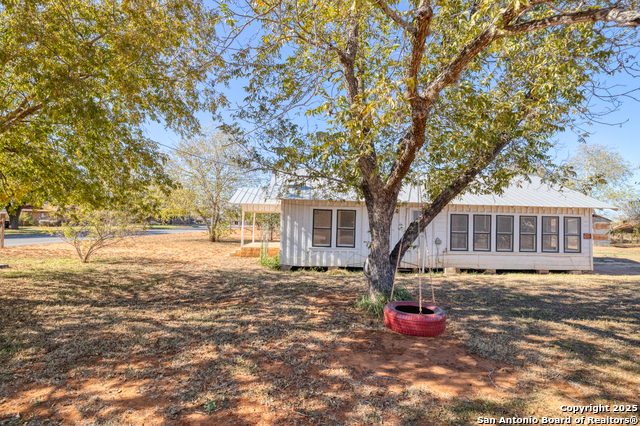 719 E Trinity Property Photo 2