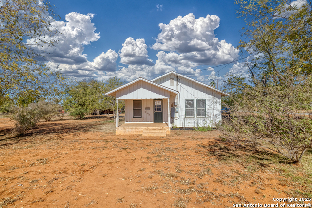 719 E Trinity Property Photo 5