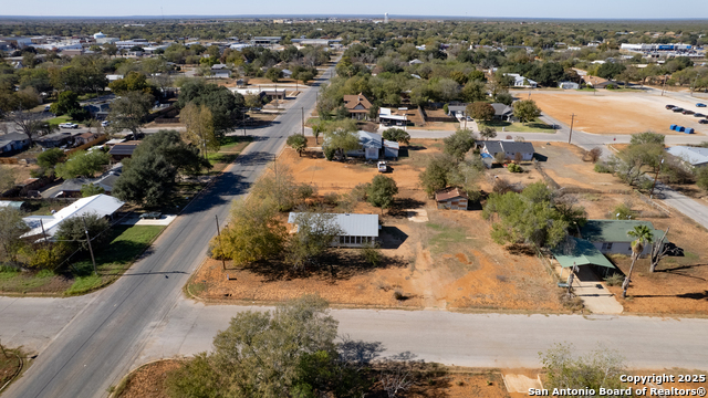 719 E Trinity Property Photo 9