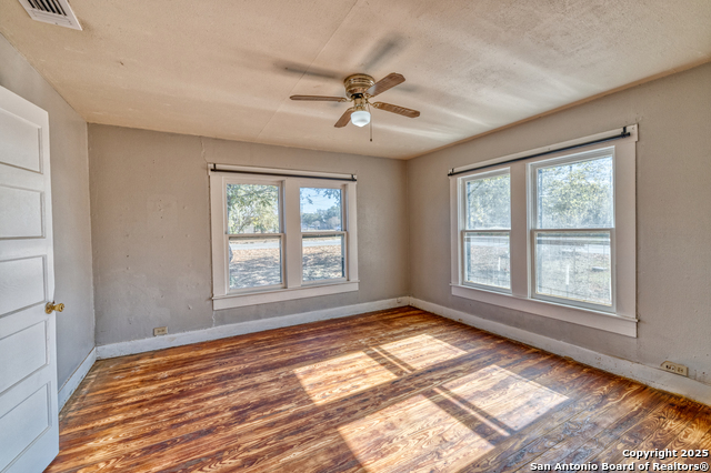 719 E Trinity Property Photo 21