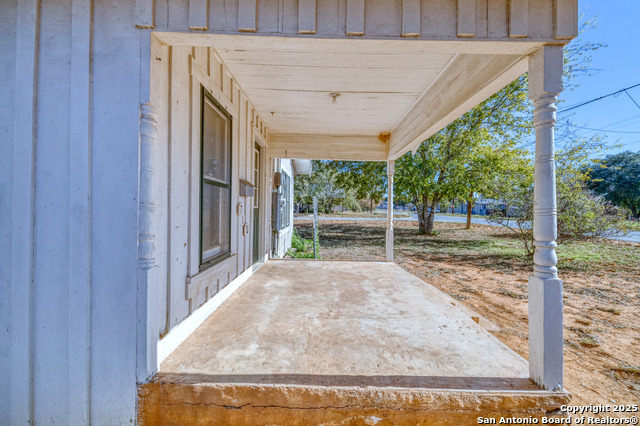 719 E Trinity Property Photo 25