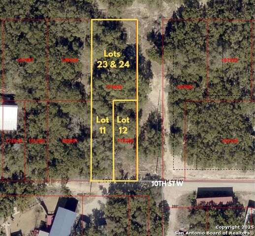 964 10th Property Photo 3