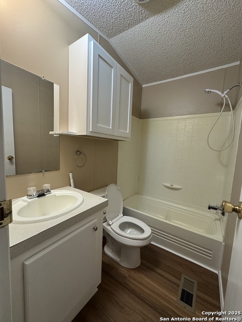 110 Deer Park Property Photo 4