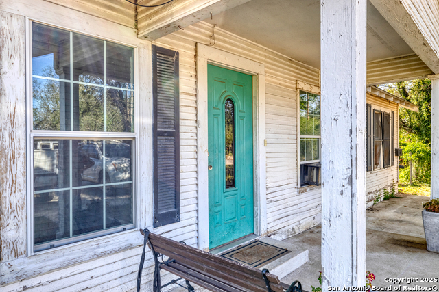 806 S Park St Property Photo 2