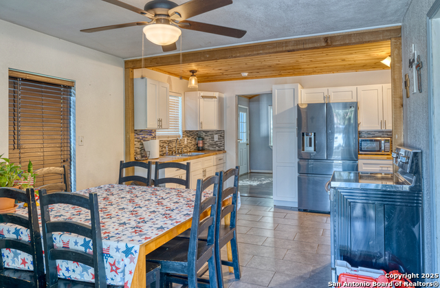 806 S Park St Property Photo 4