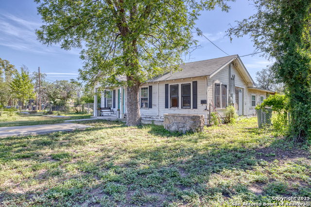 806 S Park St Property Photo 18