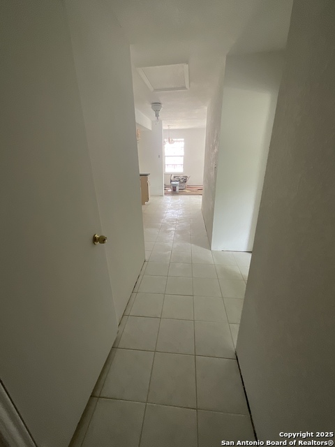 1218 Gardina Property Photo 4