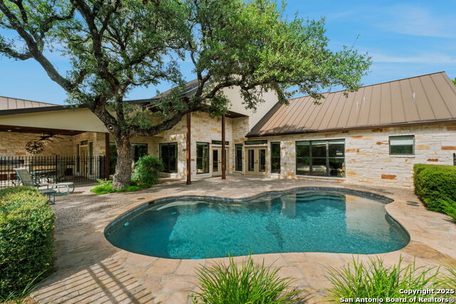 162 Riverwood Property Photo 4
