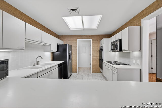 200 Patterson Property Photo 10