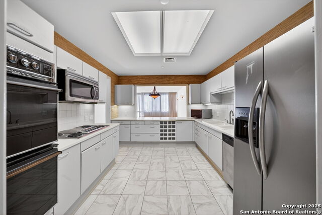 200 Patterson Property Photo 12