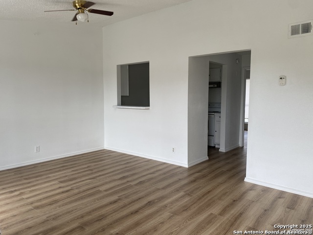 4949 Hamilton Wolfe Property Photo 4
