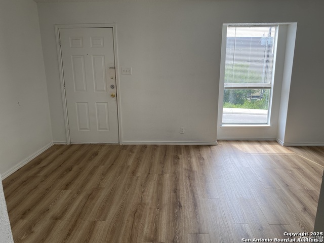4949 Hamilton Wolfe Property Photo 16
