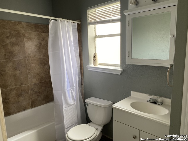 4949 Hamilton Wolfe Property Photo 18