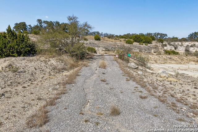 944 Metzger Property Photo 9