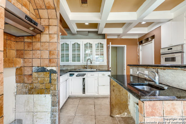 1022 S Hamilton Property Photo 8