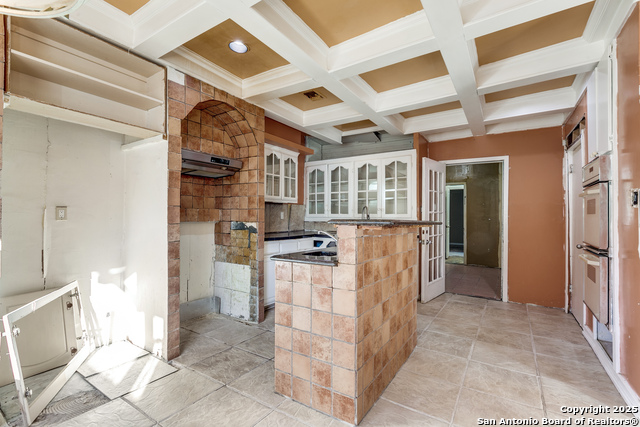 1022 S Hamilton Property Photo 10