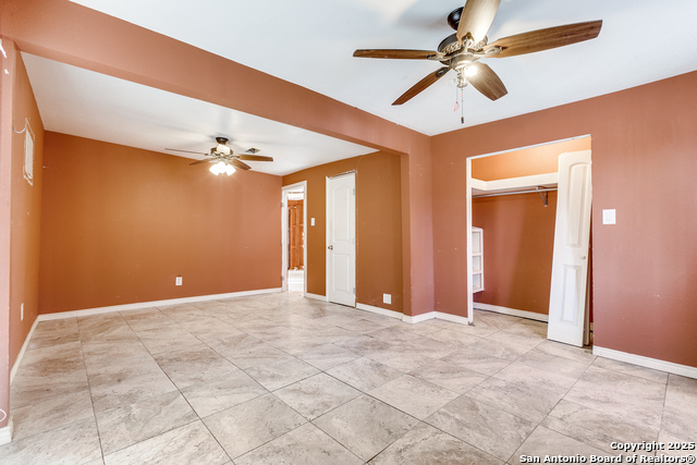 1022 S Hamilton Property Photo 11