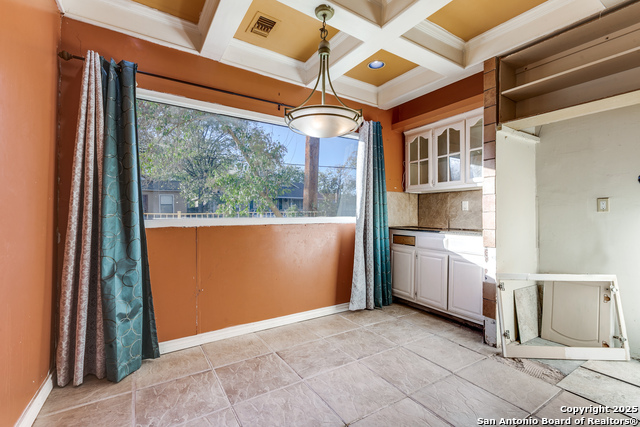 1022 S Hamilton Property Photo 14