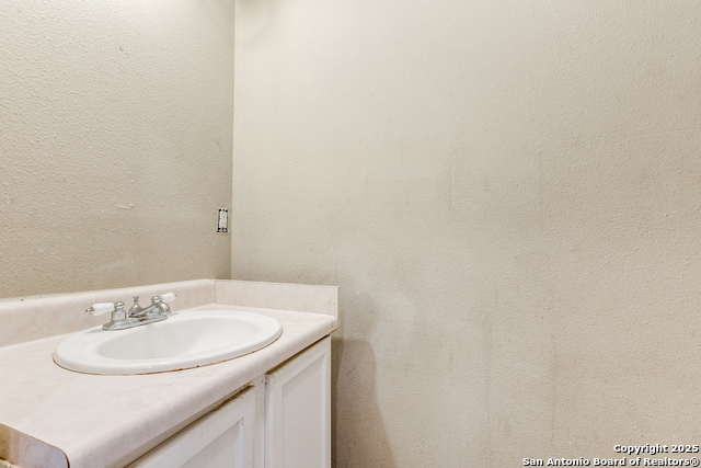 1022 S Hamilton Property Photo 19