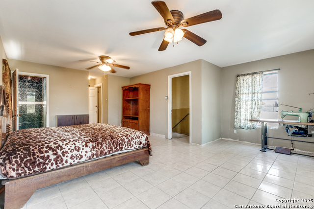 1022 S Hamilton Property Photo 21