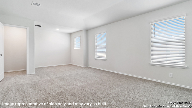 219 Scott Square Property Photo 18