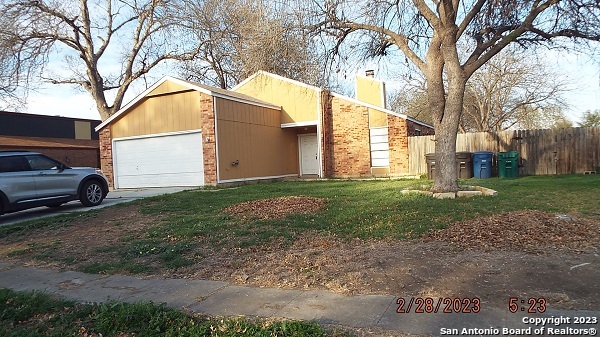 13202 Larkwalk Dr. Property Photo 1