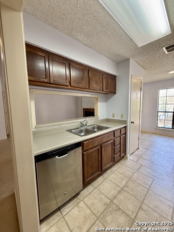2255 Thousand Oaks Property Photo 9