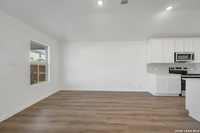 3019 Wembley Way Property Photo 5