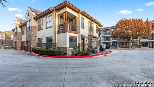 7342 Oak Manor Property Photo 1